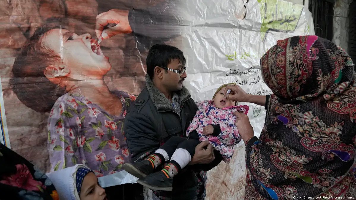 Lahore Anti-Polio Campaign Reaches More Than 2.2  Million Children