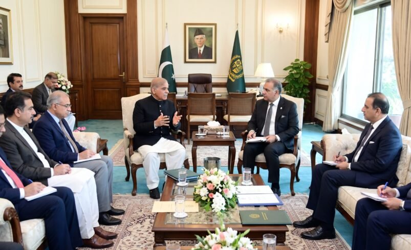 Prime Minister Shehbaz Sharif Meets Lahore  Chamber President to Discuss Economic Issues